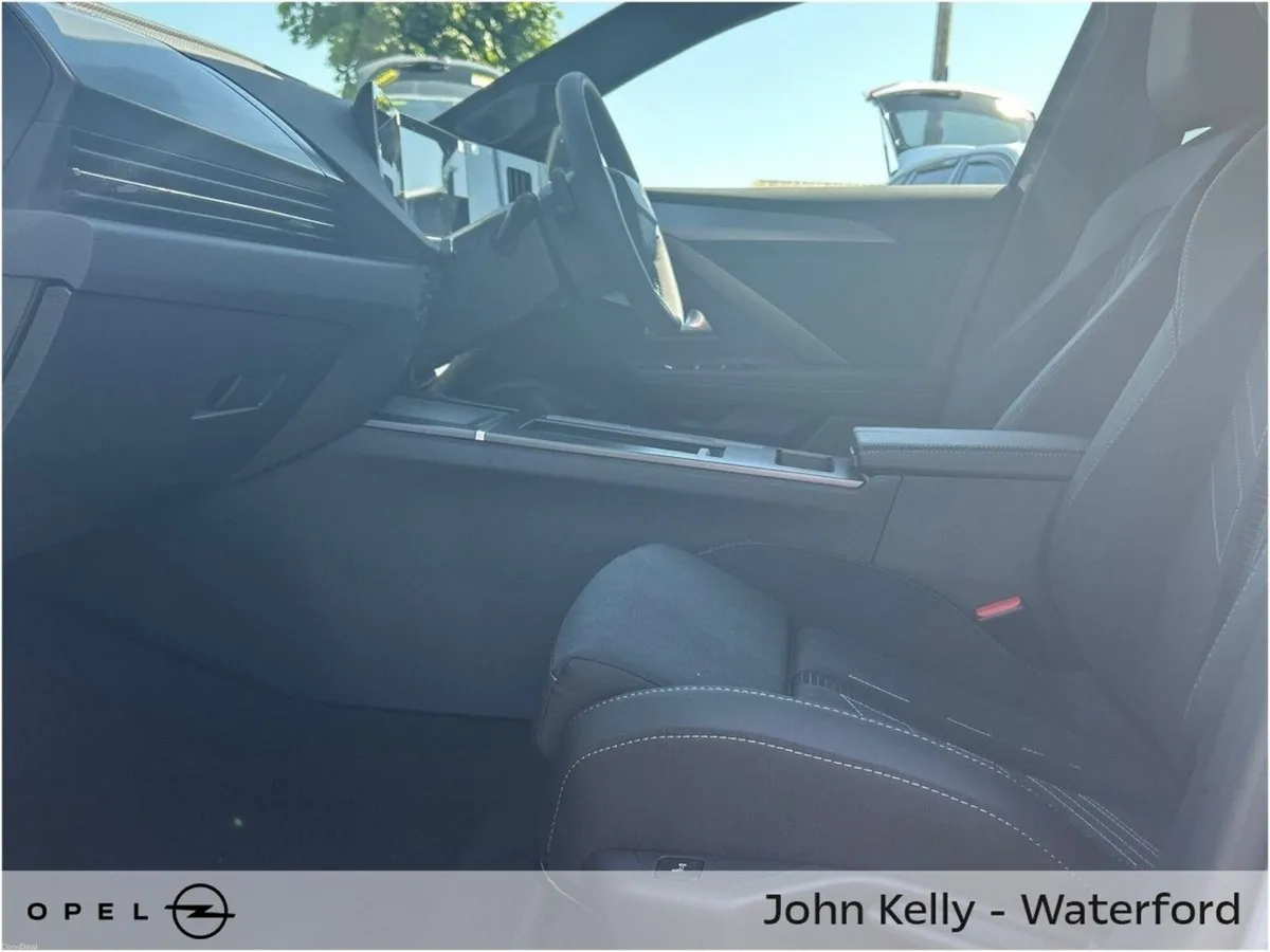 Opel Astra GS 145BHP AUTO petrol 1.2 - Image 6