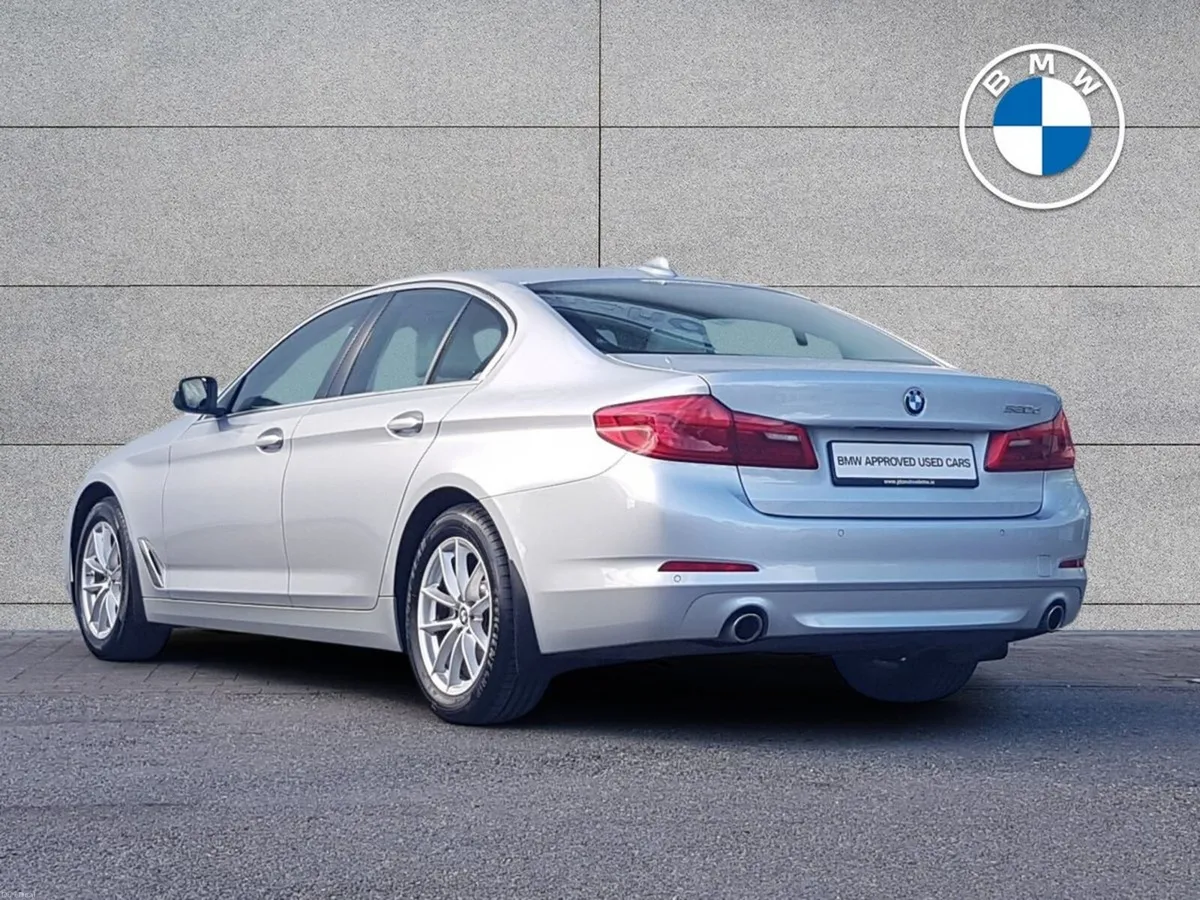 BMW 5-Series 520d SE Saloon - Image 3