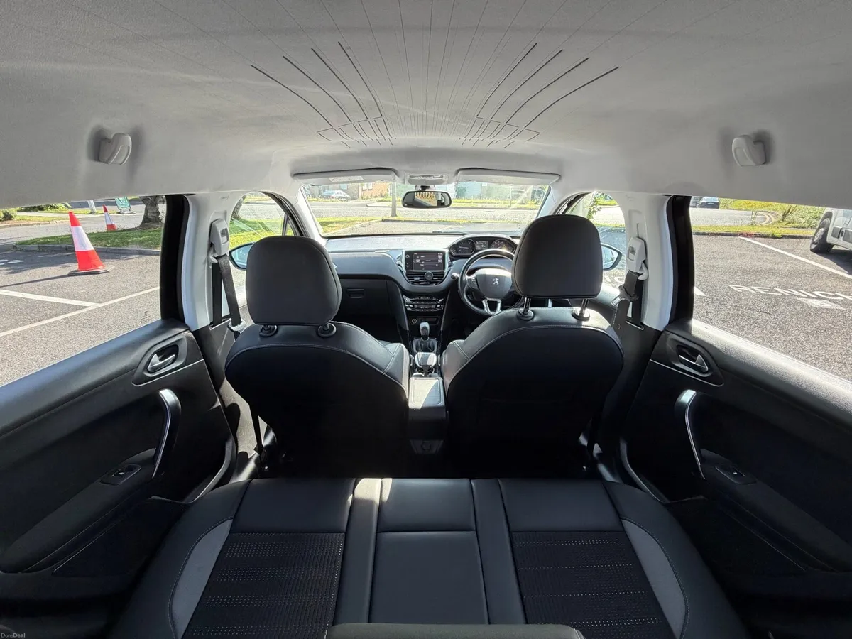 Peugeot 2008 1.6HDI ALLURE - Image 6