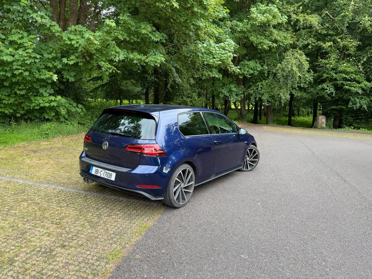 VW Golf GTD 2018 DSG 3Door - Image 3