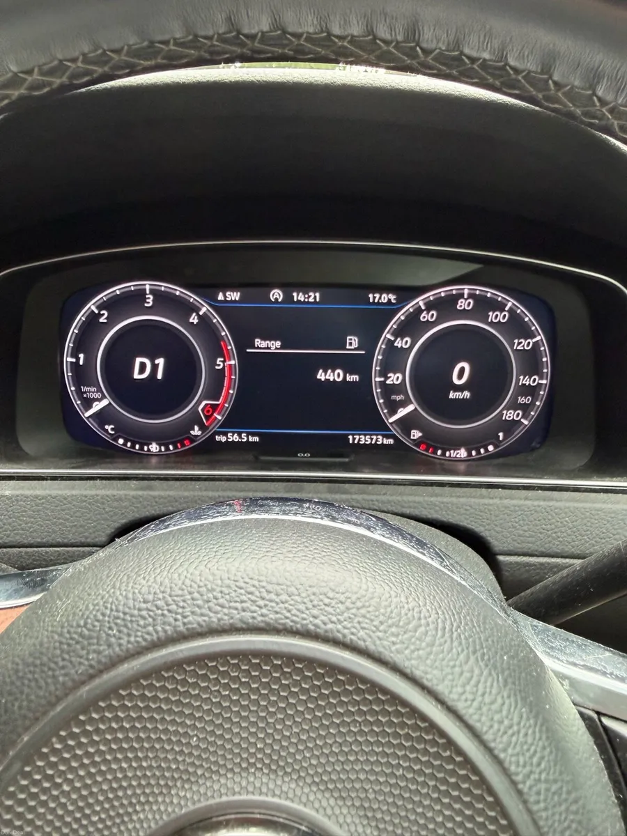 VW Golf GTD 2018 DSG 3Door - Image 5