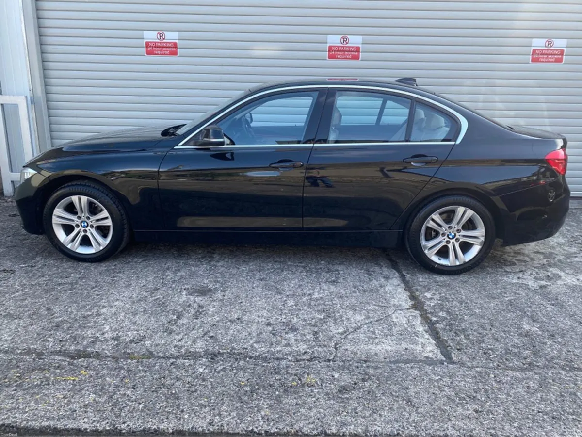 BMW 3-Series D SPORT  AUTO @ Waltons Garage Ranela - Image 4