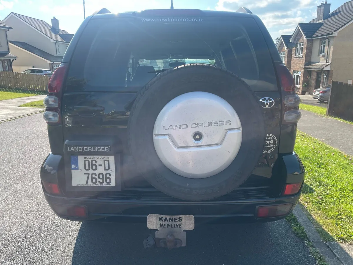 Toyota Land Cruiser - Image 3