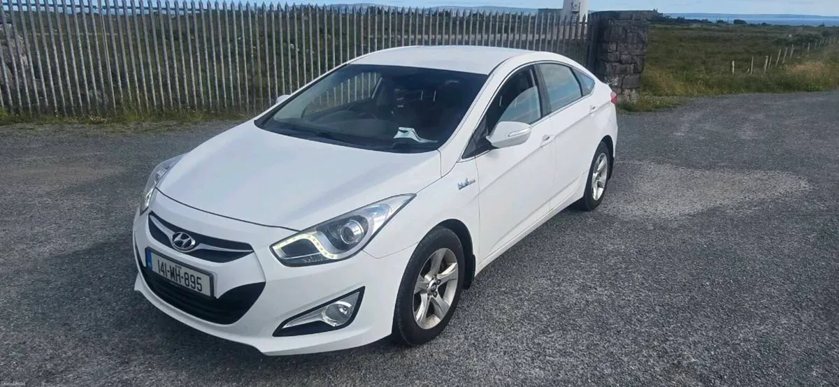 2014 Hyundai i40 1.7 CRDi – Freshly Serviced - Image 2