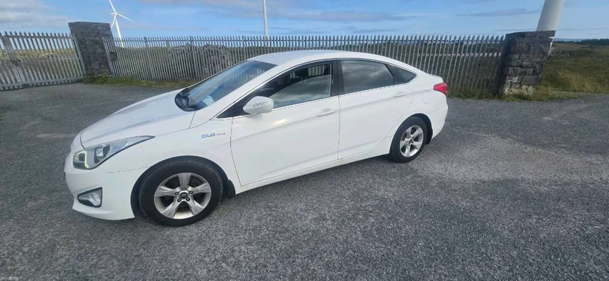 2014 Hyundai i40 1.7 CRDi – Freshly Serviced - Image 4