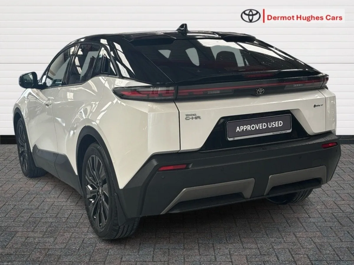 Toyota C-HR C-HR+ Premier - Image 2