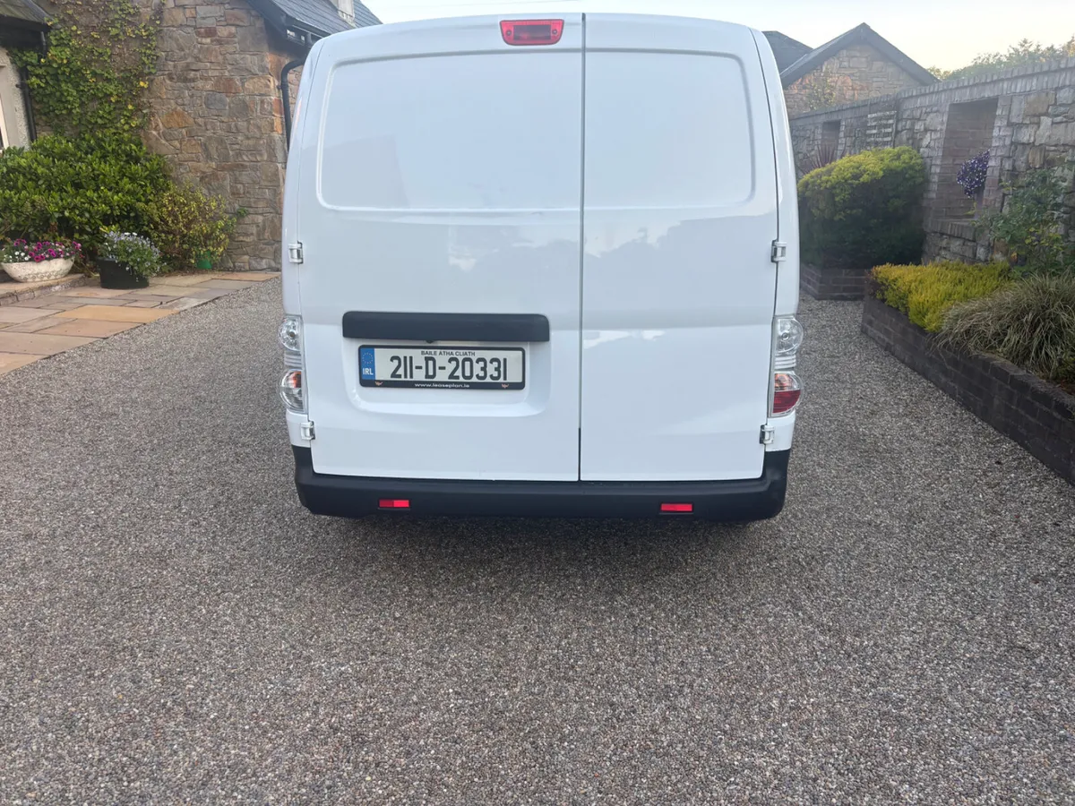 2021 Nissan NV 200 40kw electric Battery SOH 95.2% - Image 4