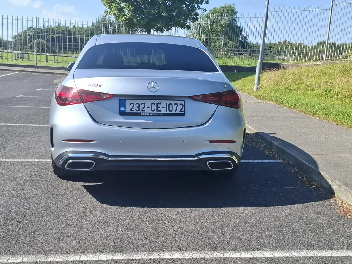 Mercedes-Benz C-Class 200E - Petrol plug in Hybrid - Image 4
