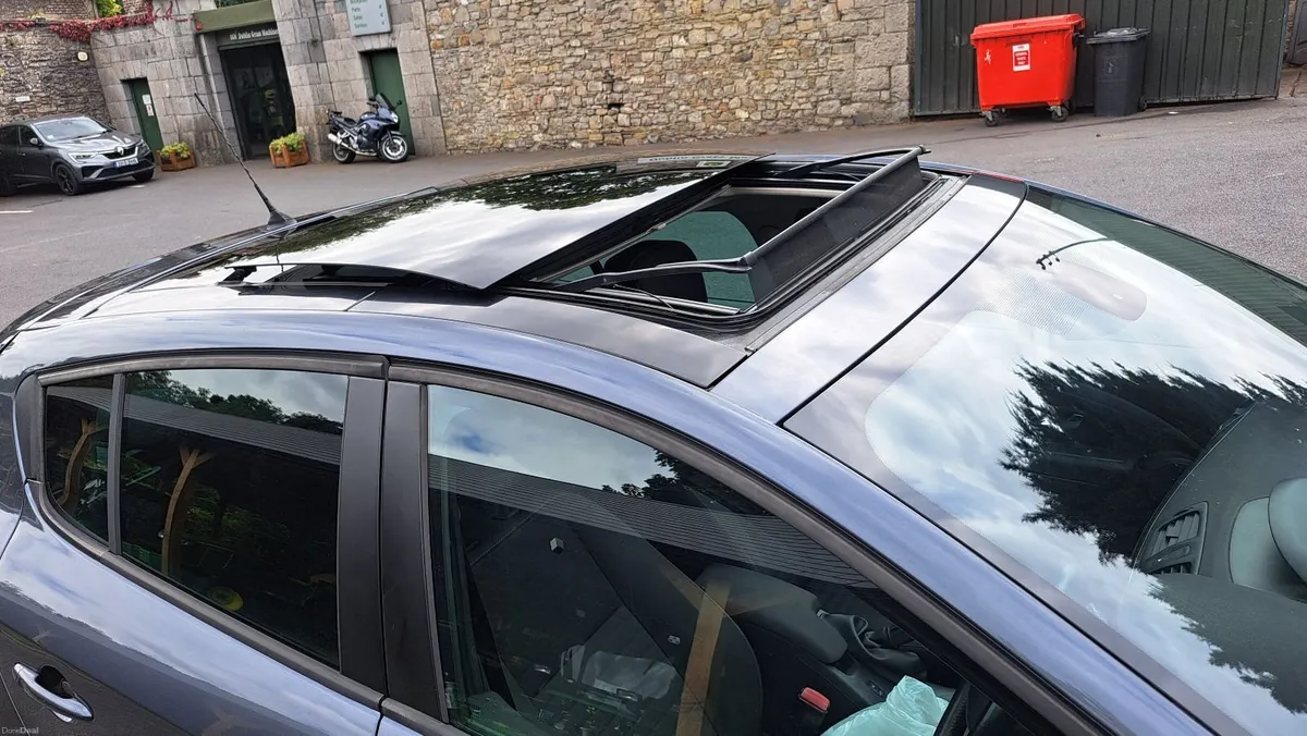 Renault Megane 2016 - Image 6