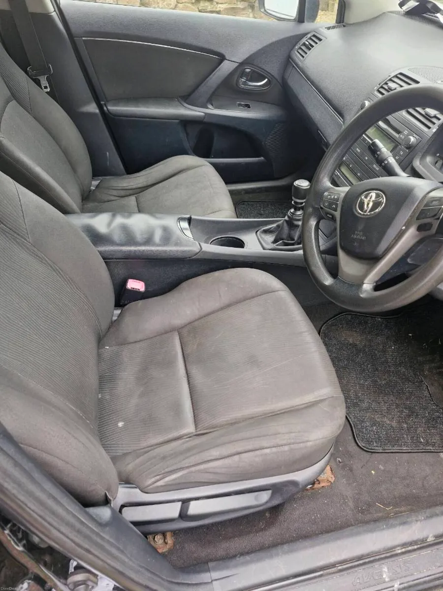 Toyota avensis d4d - Image 4