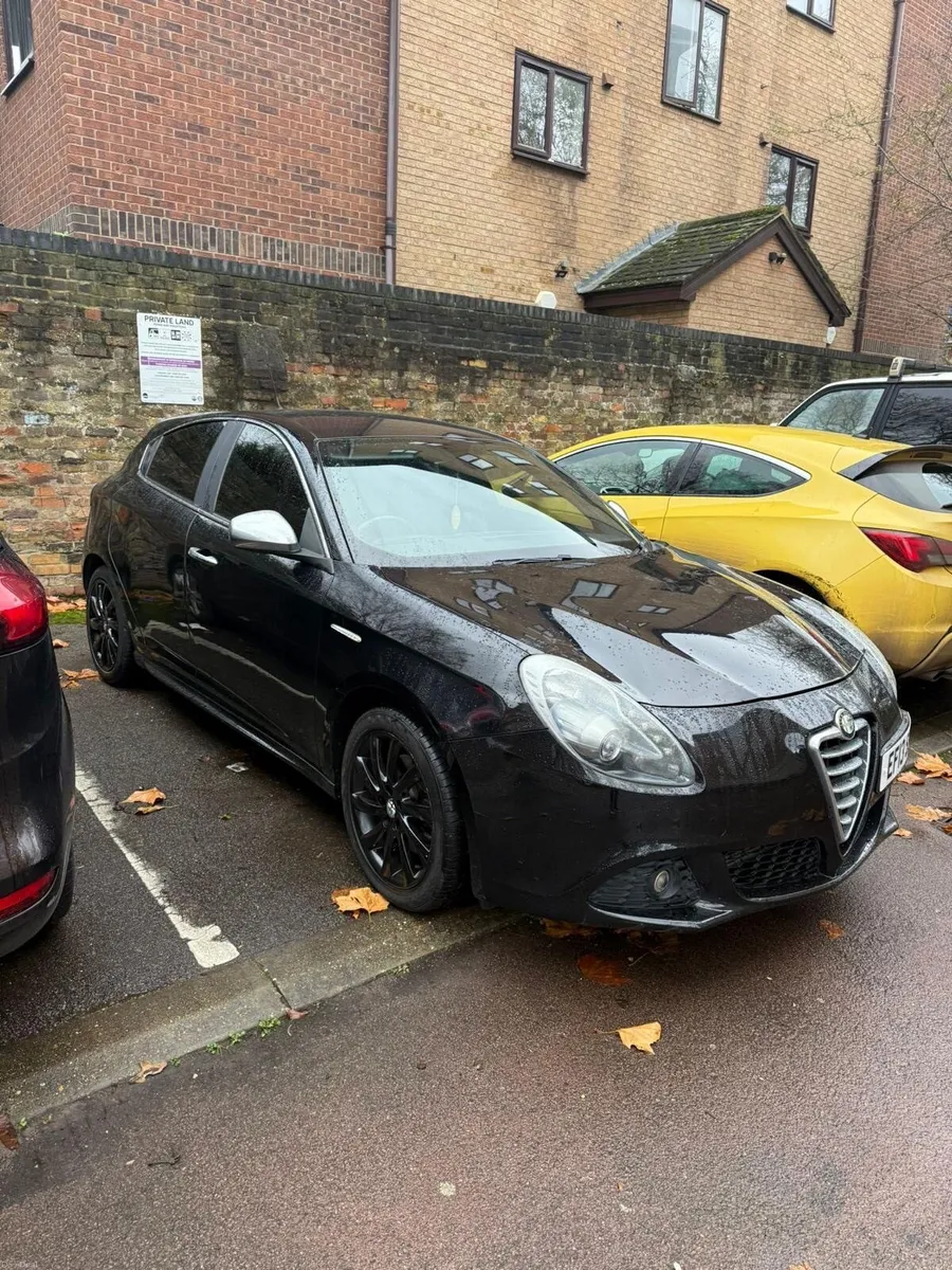 Alfa Romeo Giulietta 2013 - Image 3