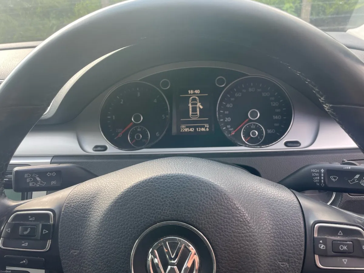 VW Passat 2.0 Tdi - Image 3