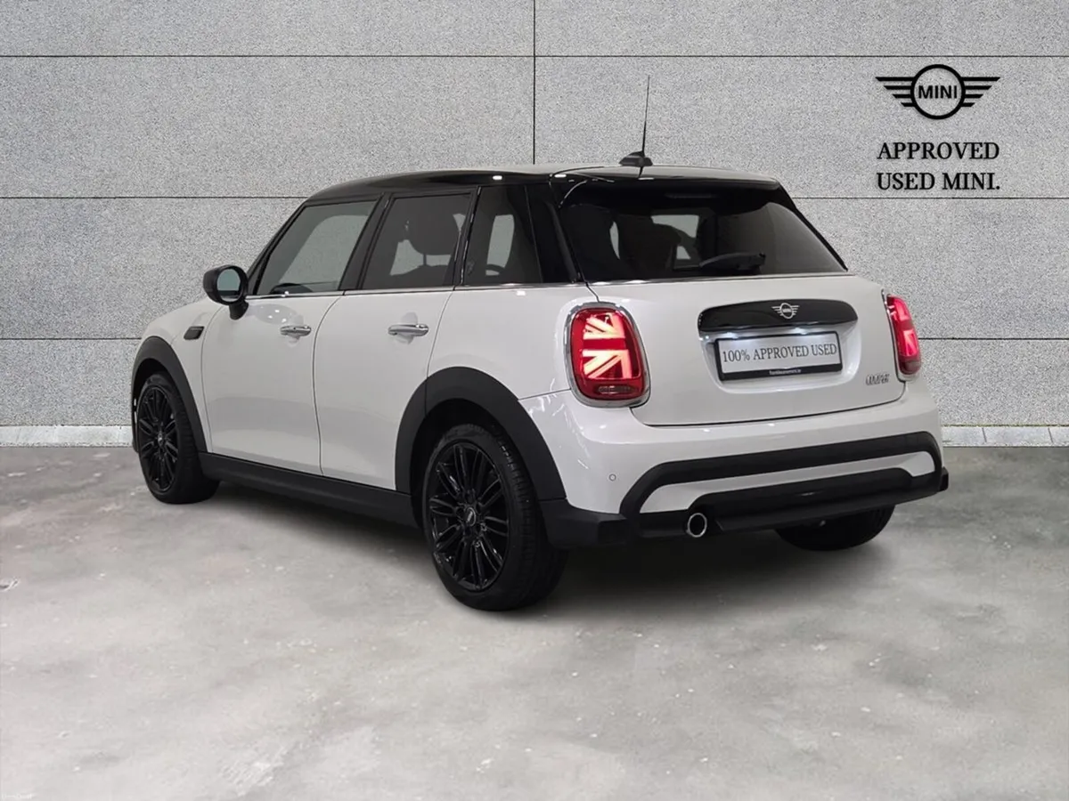 Mini Cooper Cooper Exclusive Auto - Image 3
