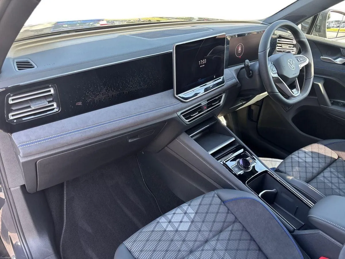 Volkswagen Tiguan R-LINE 1.5EHYB DSG 204HP - Image 2