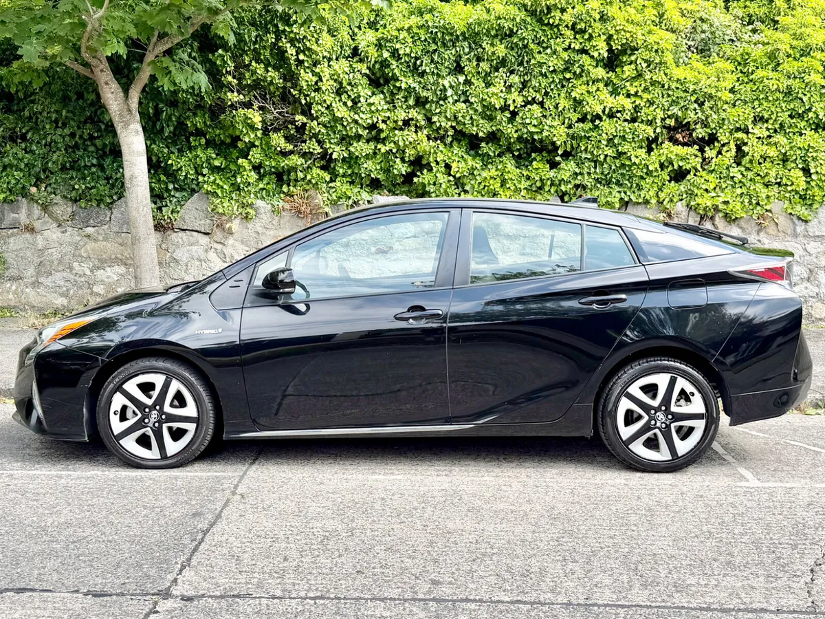 Toyota Prius 2018!!! HYBRID LUXURY!!IRISH CAR!! - Image 3