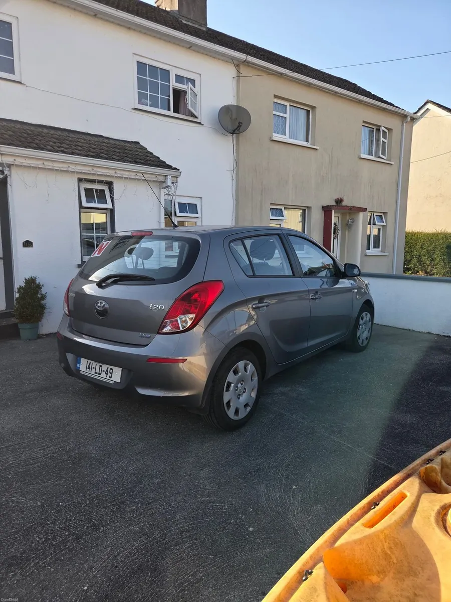Hyundai i20 2014 - Image 2