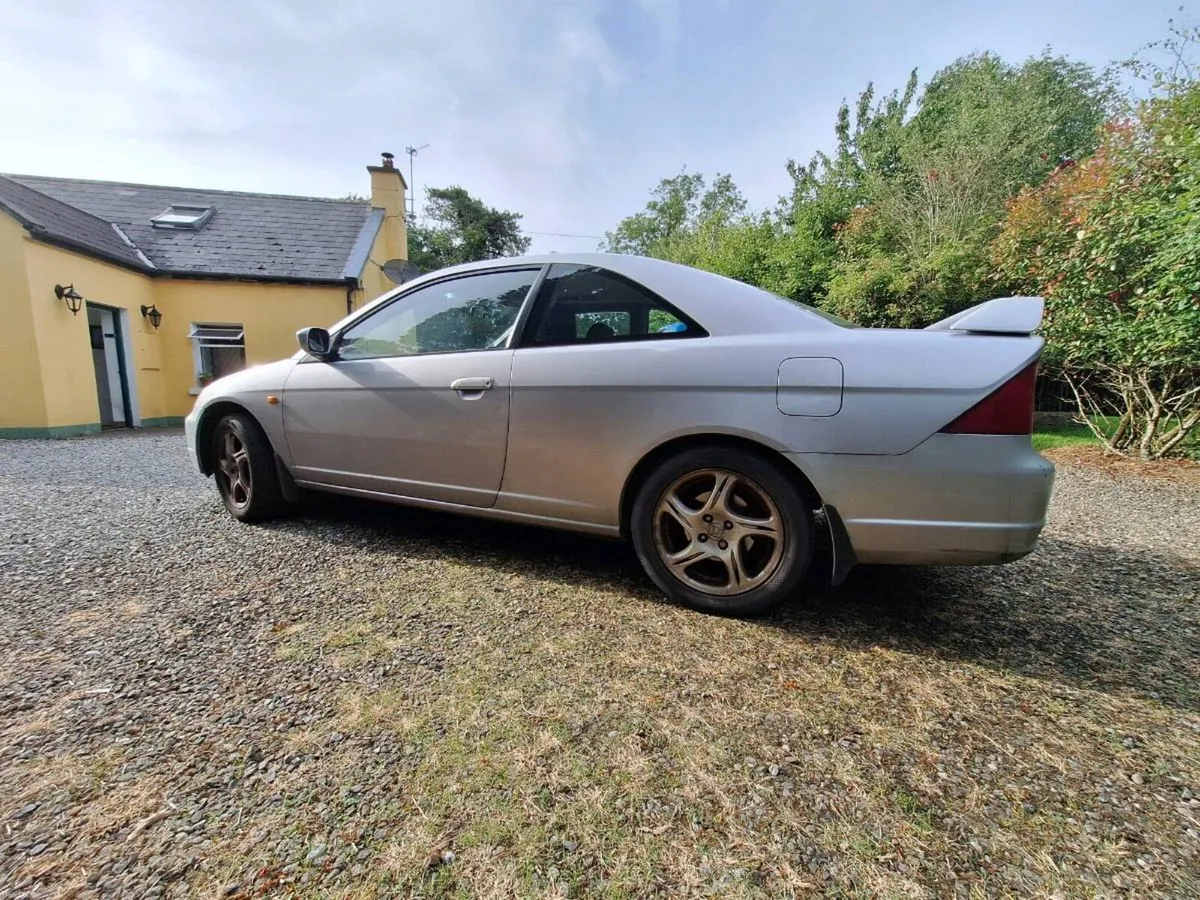 2002 Honda Civic 1.7 vtec em2 coupe - Image 2