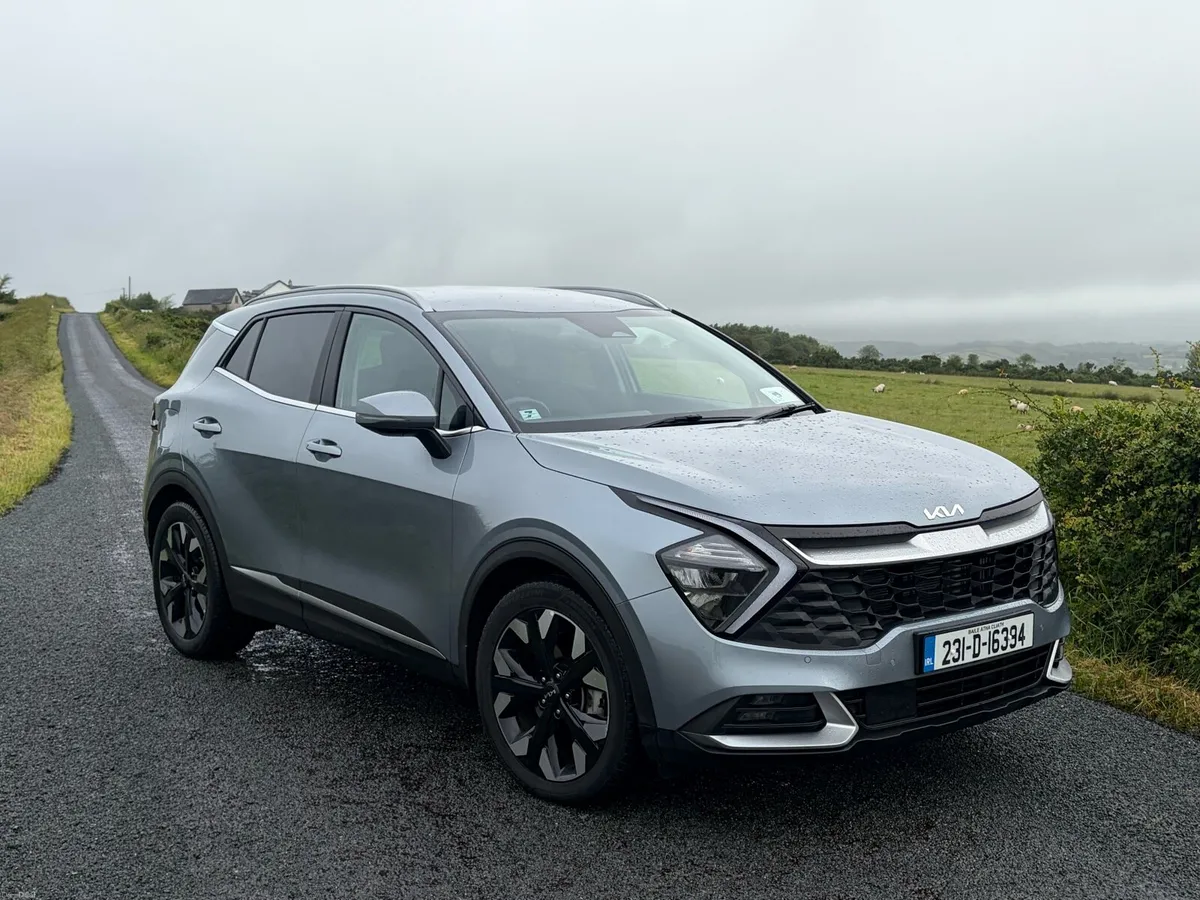 2023 Kia Sportage PHEV - Image 1