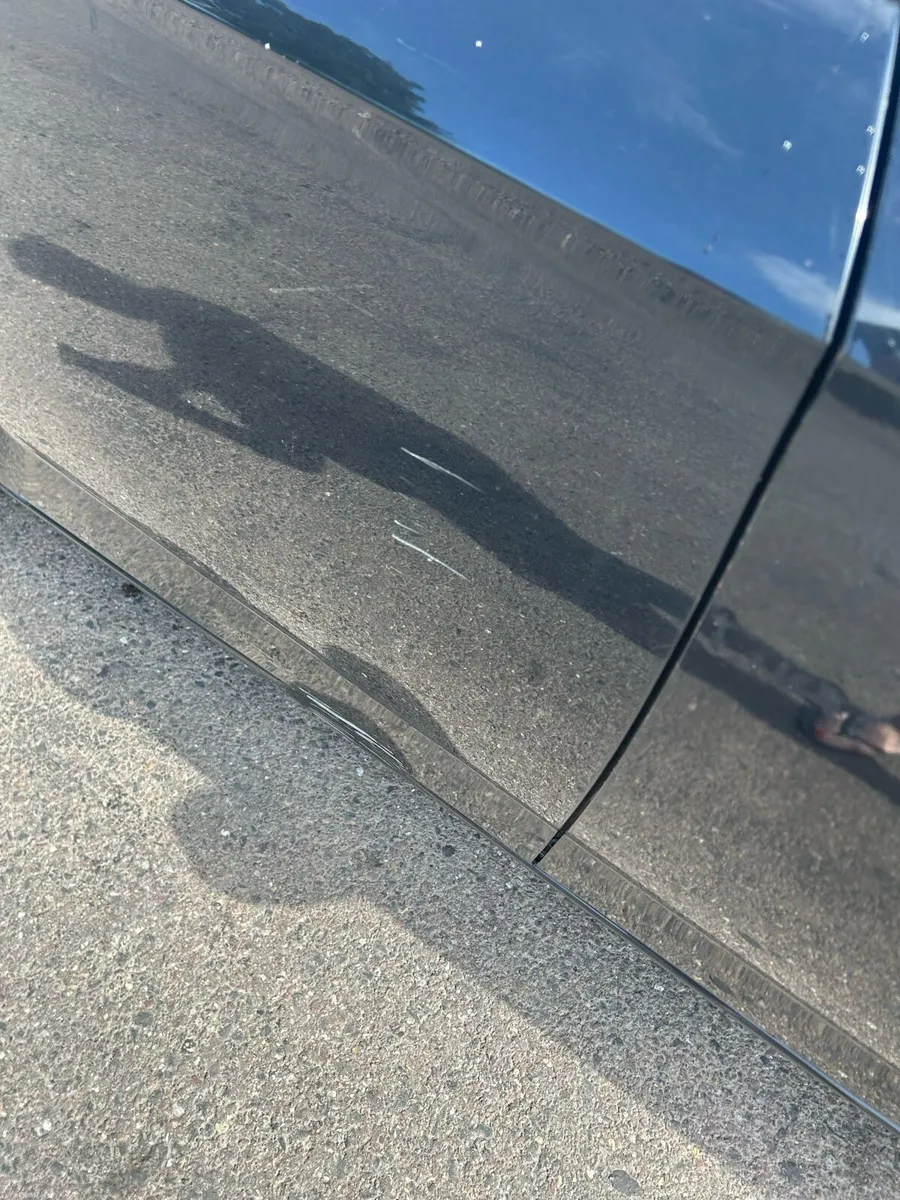 Car - Image 4