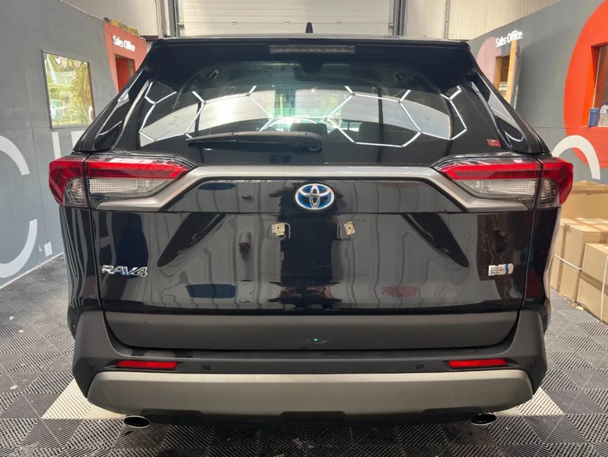 Toyota RAV4 2024 TOYOTA RAV4 HYBRID G 2.5 AUTOMATI - Image 3