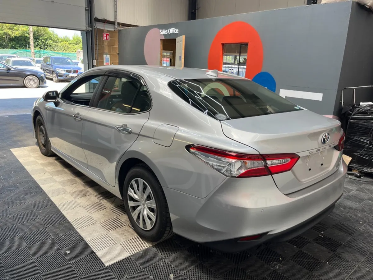Toyota Camry 2021 TOYOTA CAMRY X 2.5 AUTOMATIC / C - Image 4