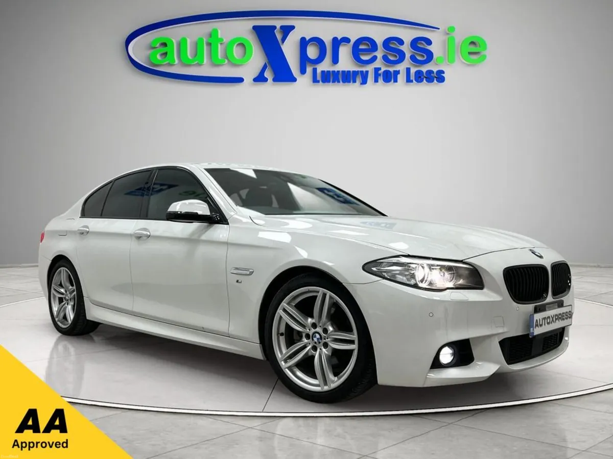 BMW 5-Series 523D M-SPORT Automatic, Reversing cam - Image 1