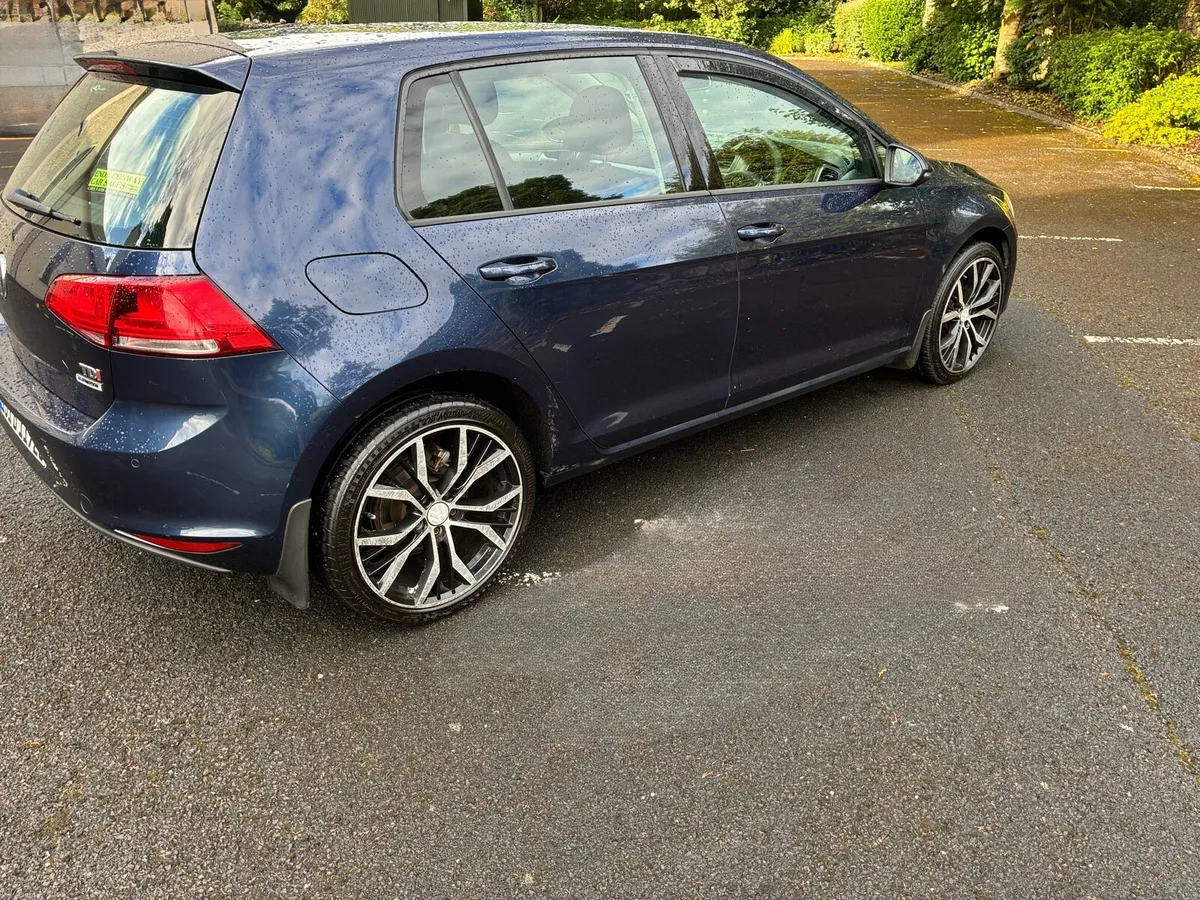 2015 Volkswagen Golf - Image 4