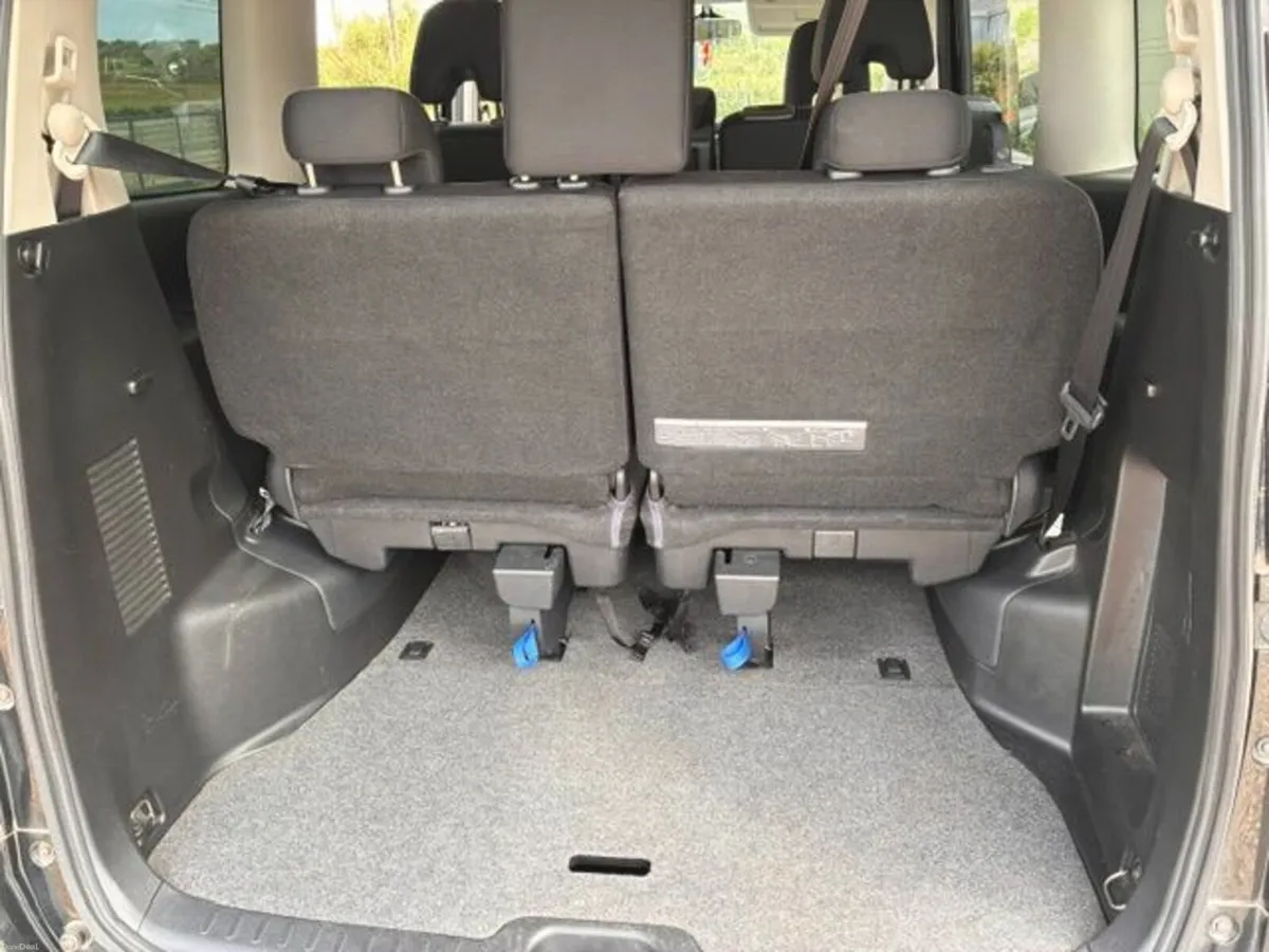 Nissan Serena 2016 7/8 seats - Image 5