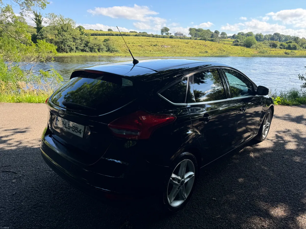 2016 Ford Focus Zetec Irish reg - Image 4