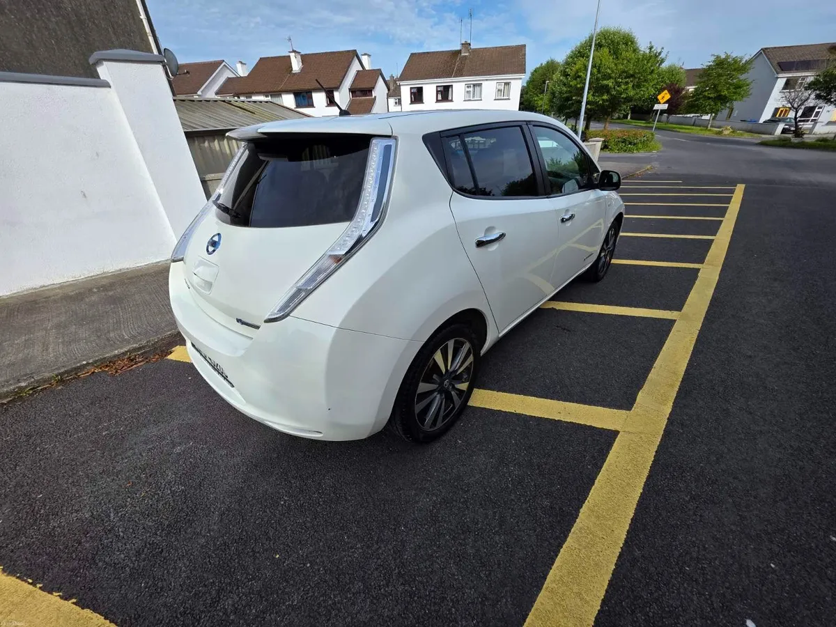 Nissan Leaf 2015 \ Low Mileage \ New NCT - Image 4