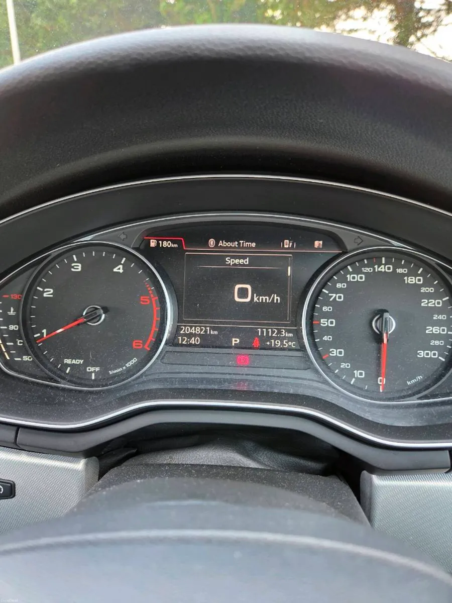 Audi A4 2016 - Image 5