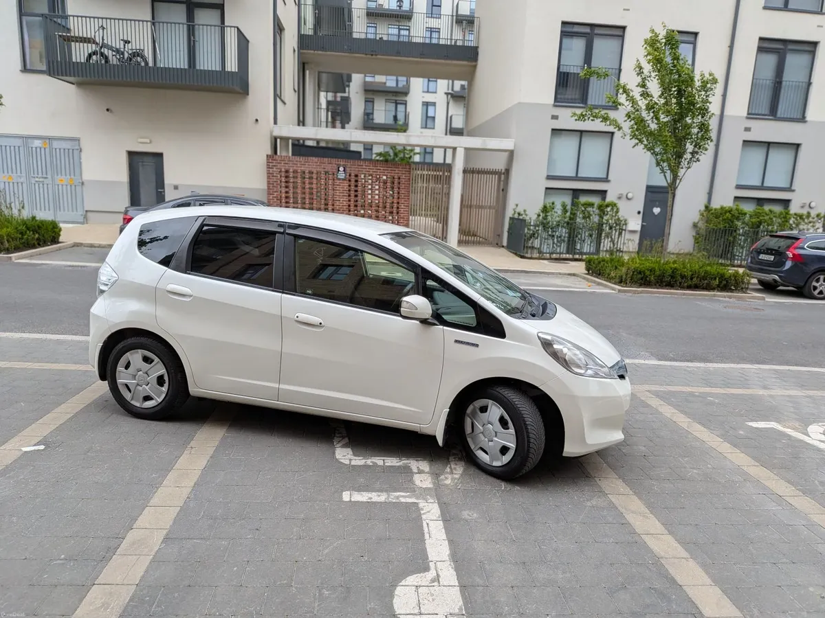 2012 Honda Fit Hybrid Low Mileage, Auto, 57K Miles - Image 2