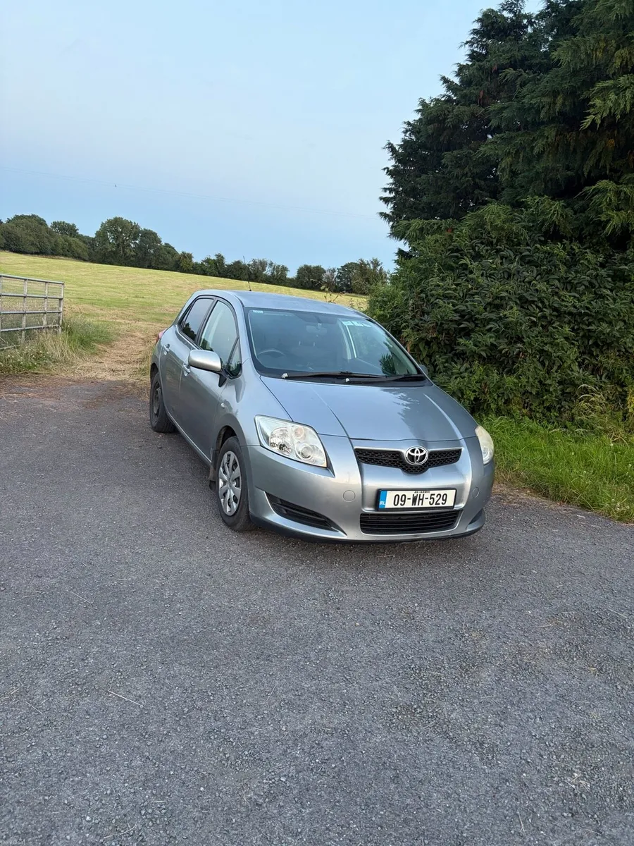 Toyota auris - Image 1