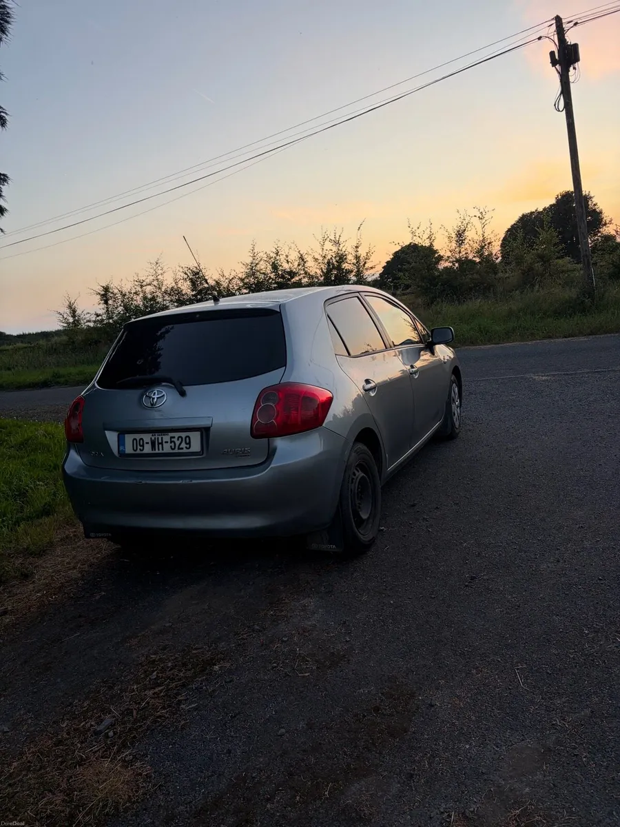 Toyota auris - Image 2