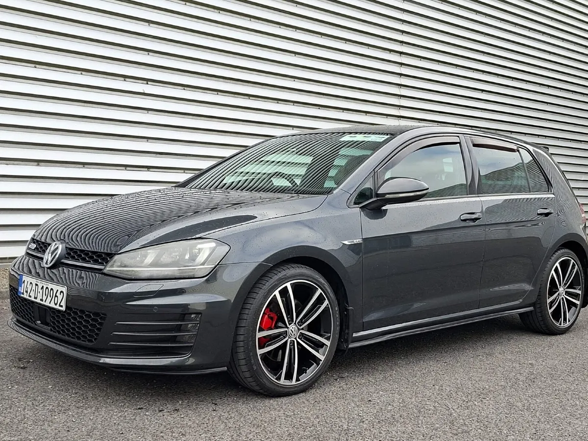 Volkswagen Golf 2014 - Image 1