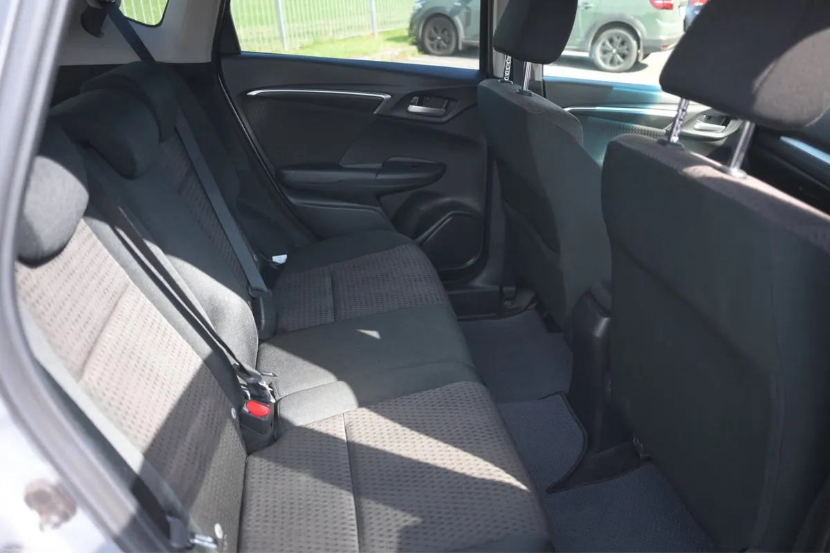 2019 Honda Fit 1.5 Hybrid - Long NCT 01/27 - Mint - Image 5