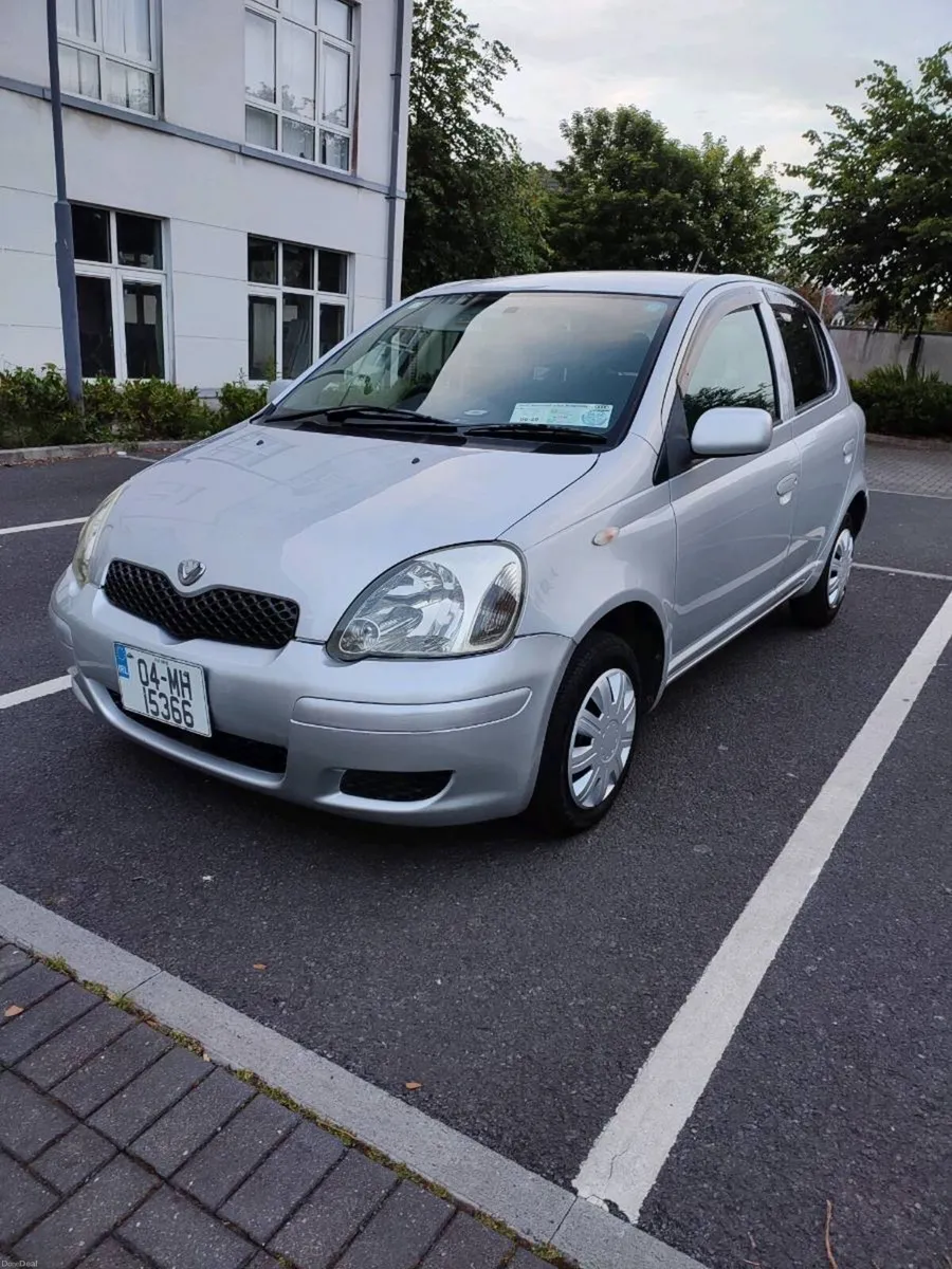 2004 Toyota Yaris 1.0 Automatic. Spotless! - Image 1