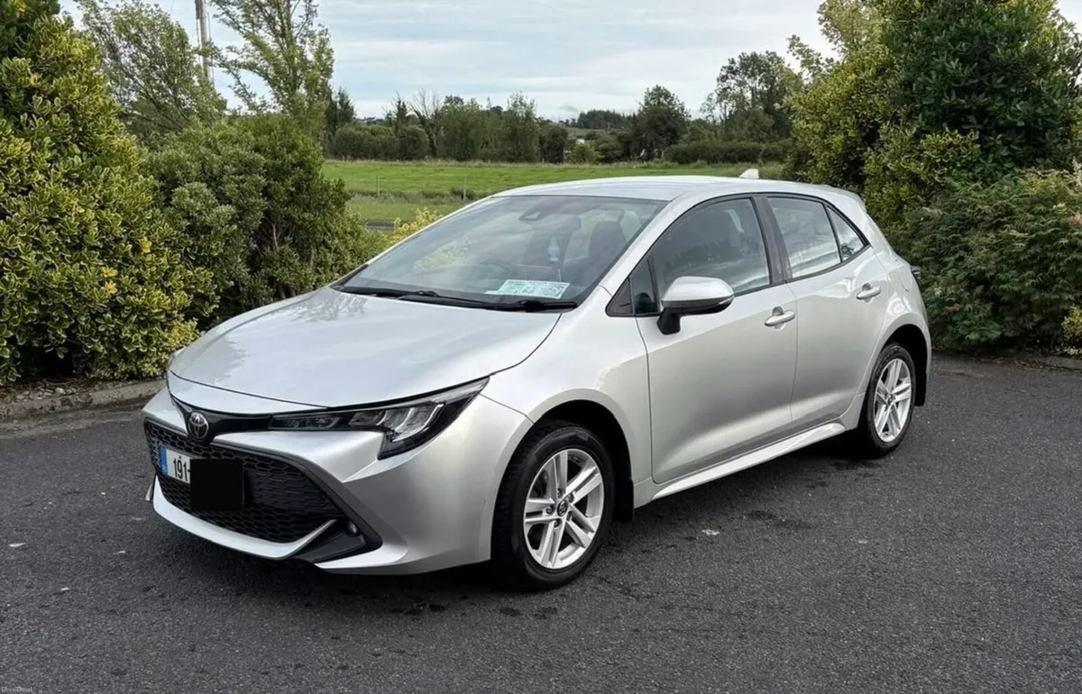 2019 ToyotaCorolla Hatchback (1.2 Petrol)-Lady Own - Image 2