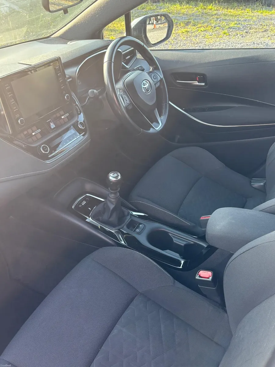 2019 (1.2 Petrol) Toyota Corolla Sport-Lady Own - Image 5