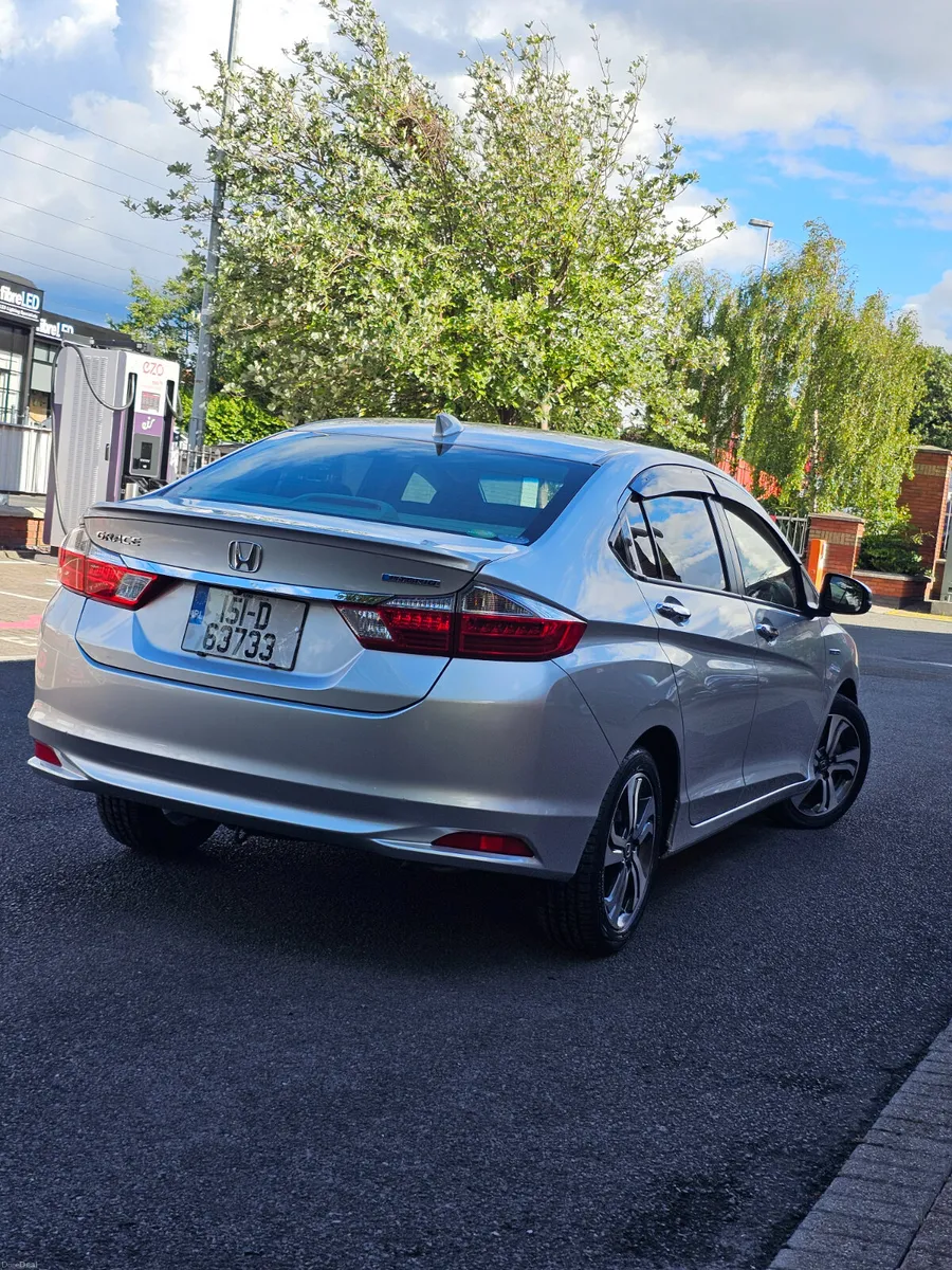 Honda Grace 2015 Automatic - Image 2