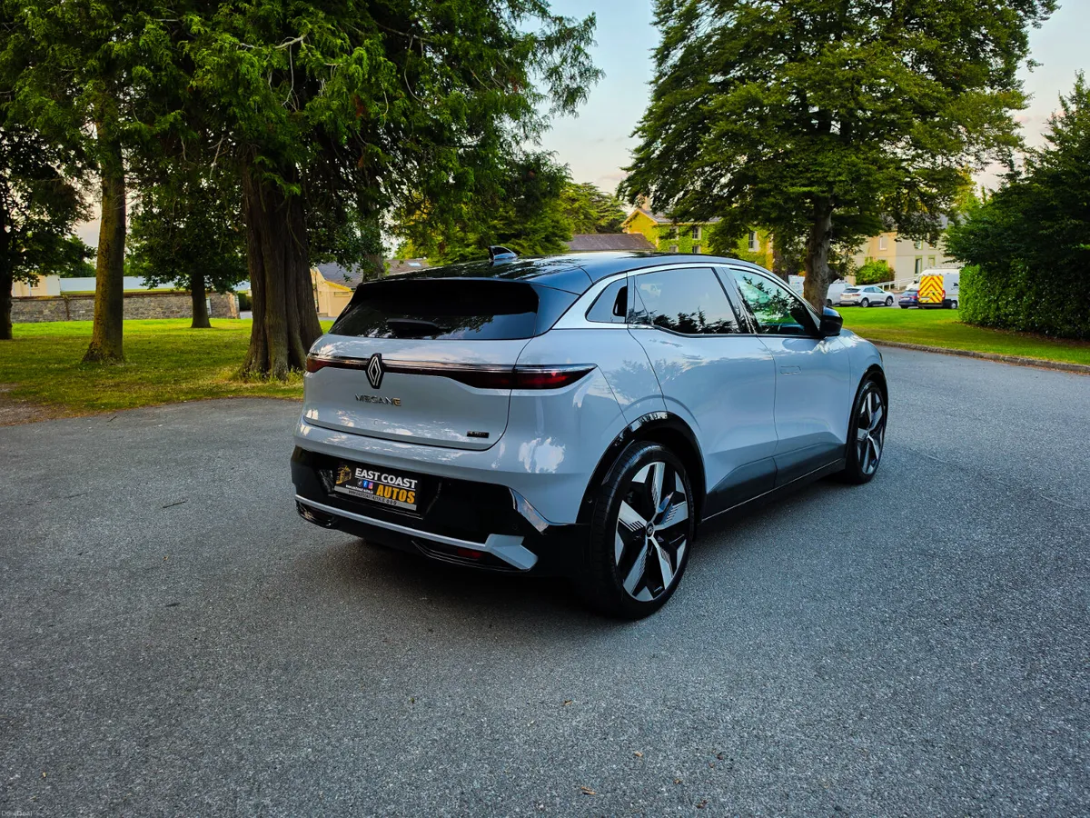 RENAULT MEGANE E-Tech - Image 6