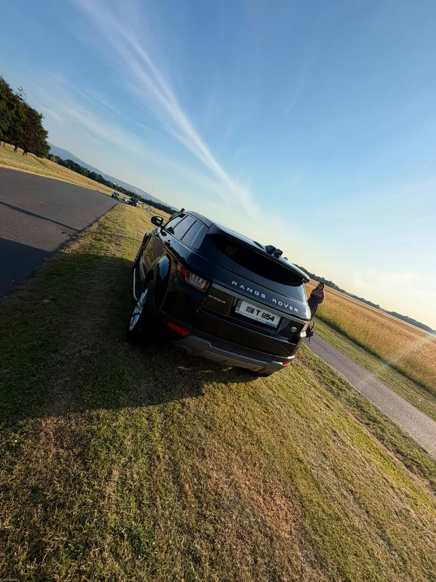 Land Rover Range Rover Evoque 2019 - Image 3