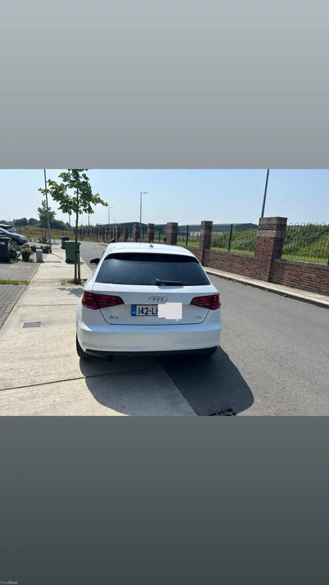 Audi A3  1.6 TDI SportBack SE - Image 2