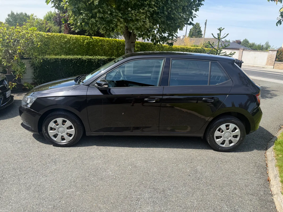 Skoda Fabia 2017 - Image 2