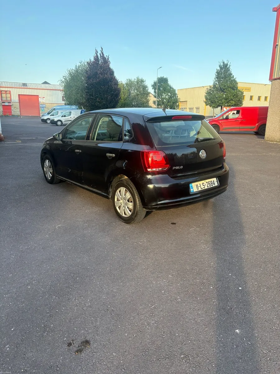 Volkswagen polo - Image 4