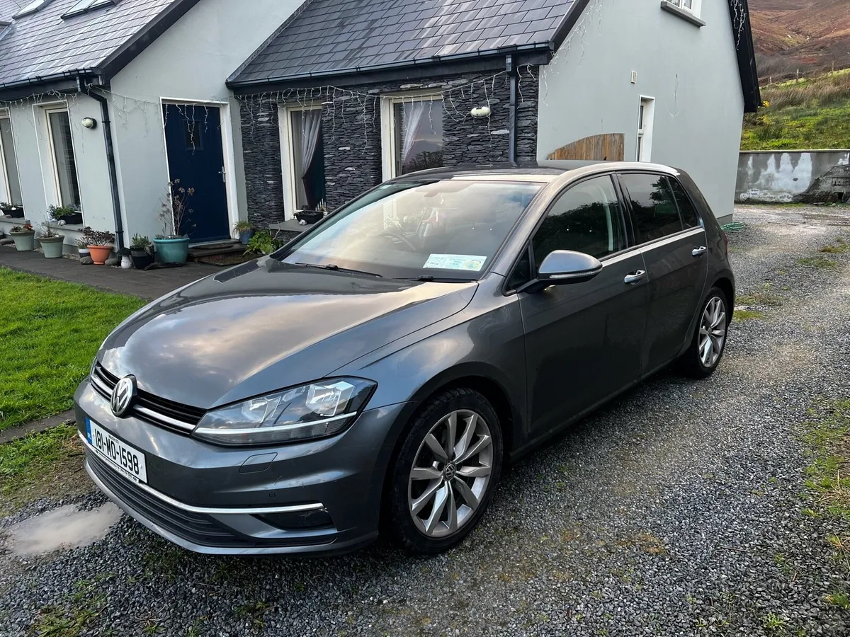 2018 Volkswagen Golf 2.0 TDI Automatic (Highline) - Image 2