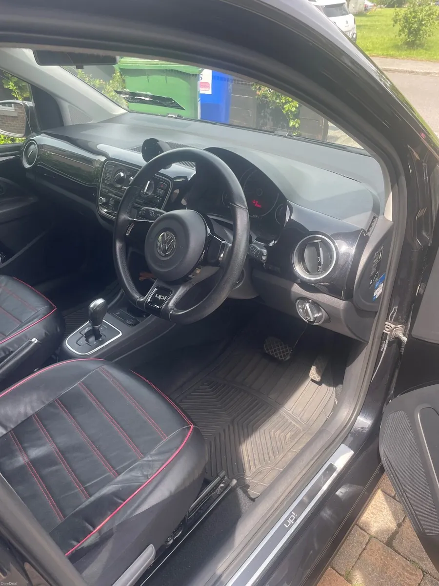 Volkswagen up! 2013 black edition - Image 2