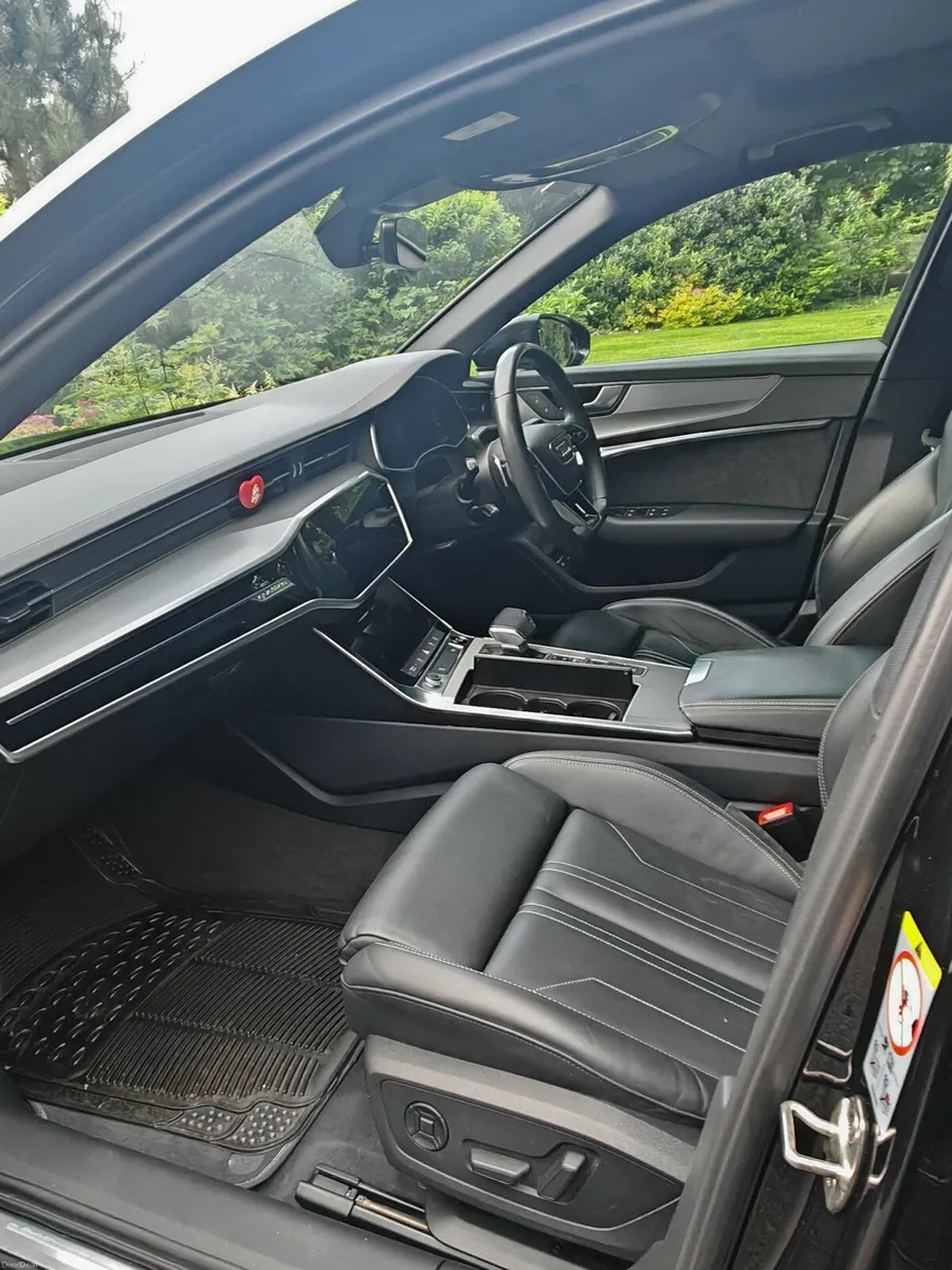 Car - Image 2