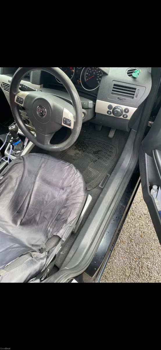 Vauxhall Astra - Image 4