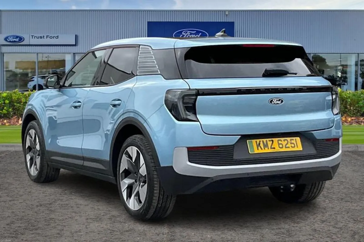 Ford Explorer Extended Range 79kWh Premium SUV 5dr - Image 2